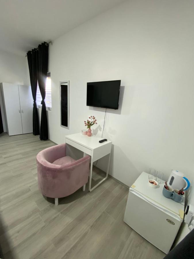 Apartmani Home 자예카르 외부 사진