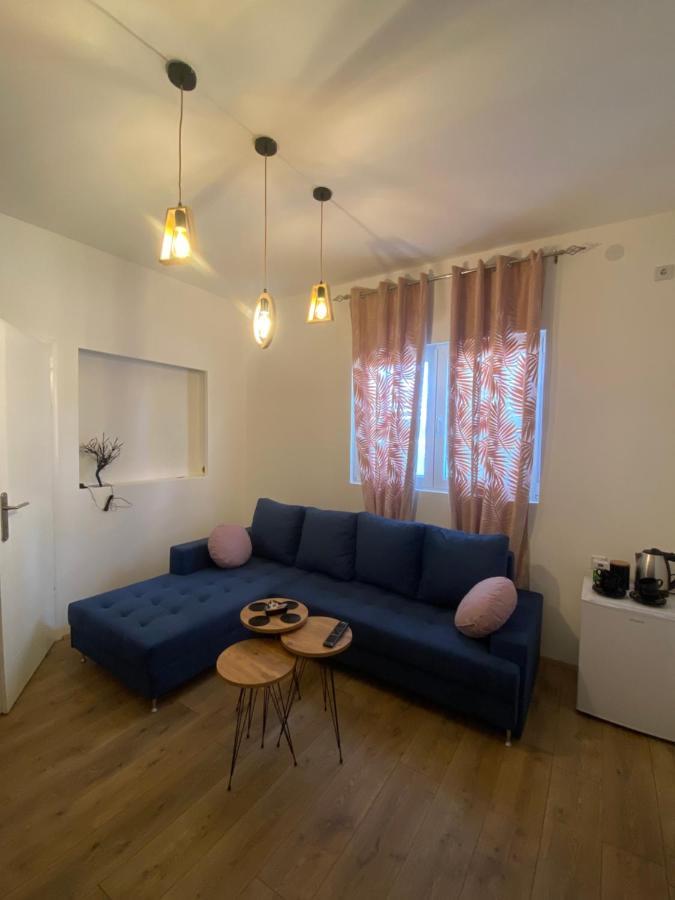 Apartmani Home 자예카르 외부 사진